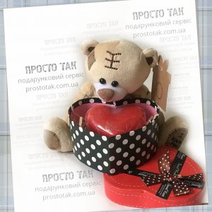 Купить мишку. Мишка с коробкой сердцем