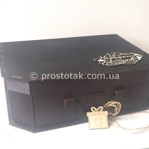 Чемодан из дерева ХХL с подарками