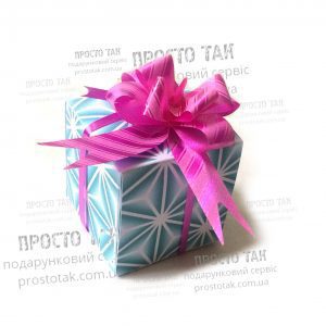 Недорогий подарунок для дівчини, подруги, коханої