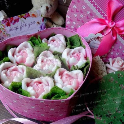 Подарочный набор коробка сердце с цветами