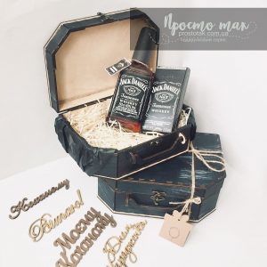 Набор c виски Jack Daniel's 0,5L в чемодане Mazarine