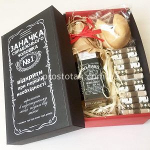 Подарочный набор "Заначка с мини виски"