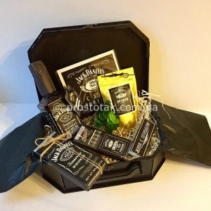 Подарочный набор с виски и шоколадом Jack Daniel's