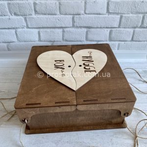 Коробка для подарков Hygge box коричневый с сердцем