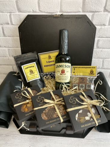 Подарочный набор с виски Jameson 0,5 и шоколад Spell