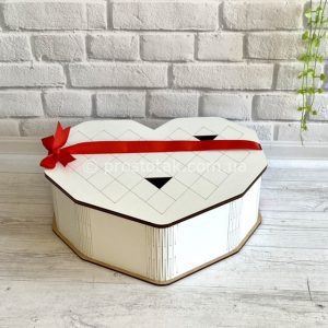 Коробка для подарунків серце білого кольору