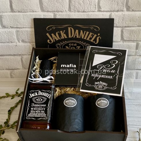 Подарок мужчине с стаканами Jack Daniel's и шоколадом "Мафия"