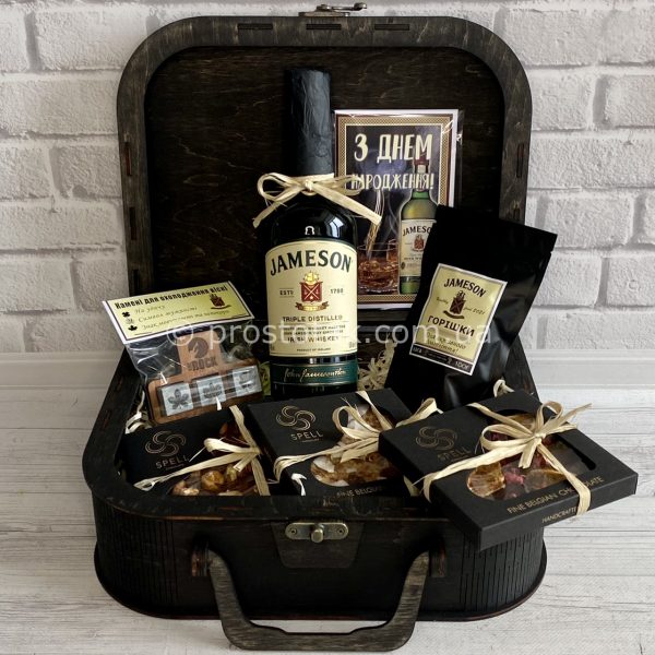 Бокс M2 с виски Jameson и бельгийским шоколадом