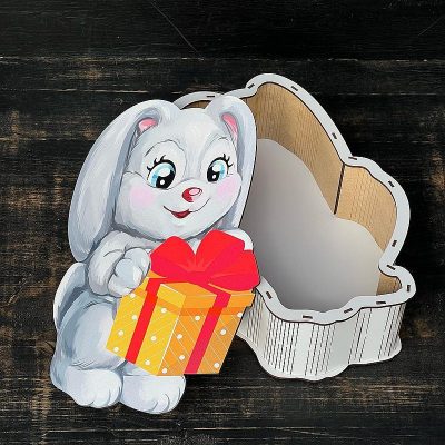 Коробка “Зайча із подарунком в лапках”