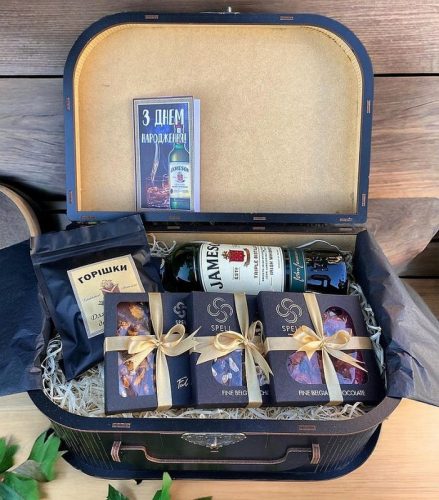 Коробка валіза подарунків “Jameson”