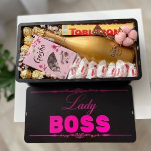 Подарунки для жінок керівників