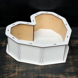 Коробка для подарунків «Серце» білого кольору, 35х30х8 см