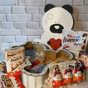 Коробка ведмедик із солодощами Kinder